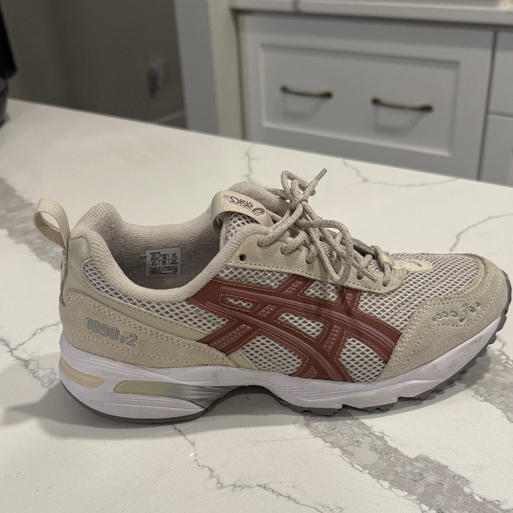 Asics Beige and pink Sneaker
